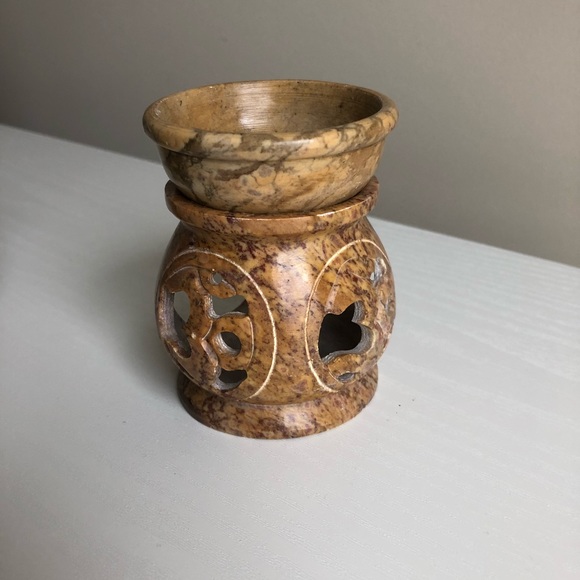 BRAND NEW essential oil burner - Picture 5 of 5